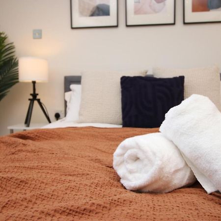 The Skyline - Luxury City Centre Flat With Designated Parking Cardiff Buitenkant foto
