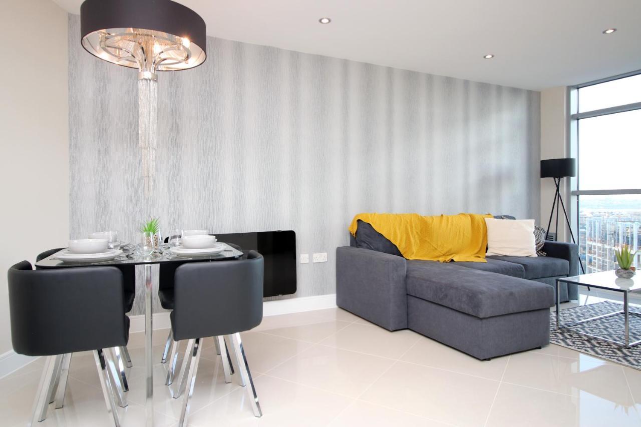 The Skyline - Luxury City Centre Flat With Designated Parking Cardiff Buitenkant foto