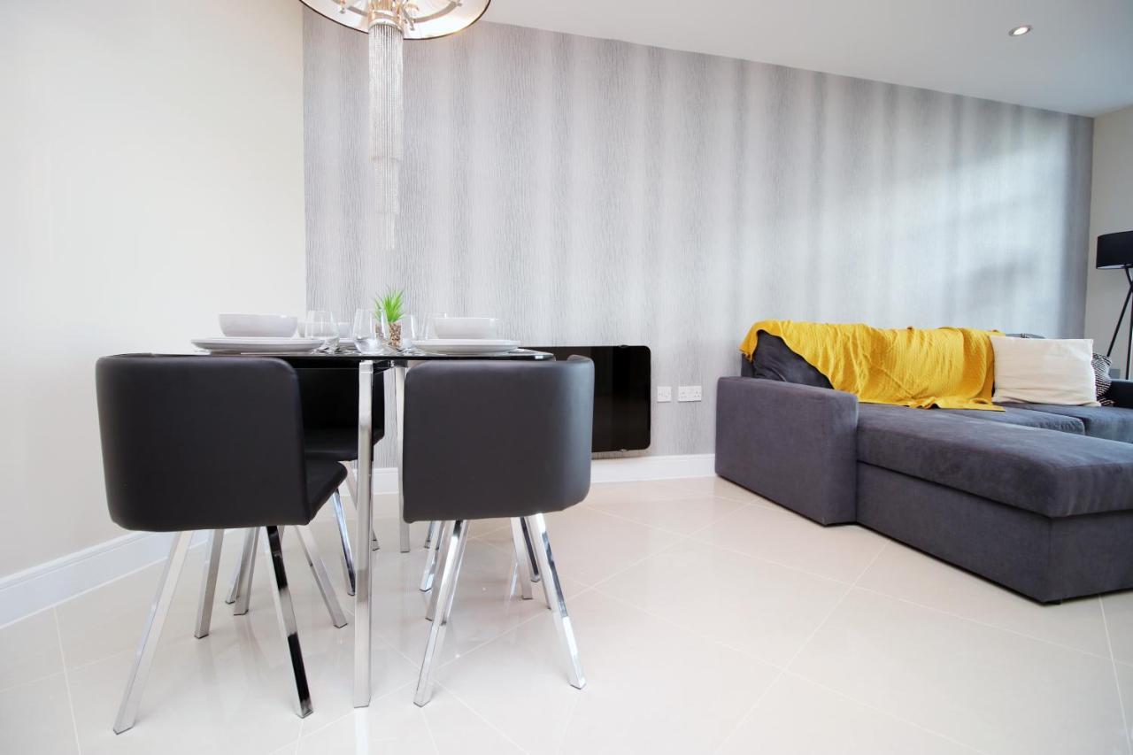 The Skyline - Luxury City Centre Flat With Designated Parking Cardiff Buitenkant foto