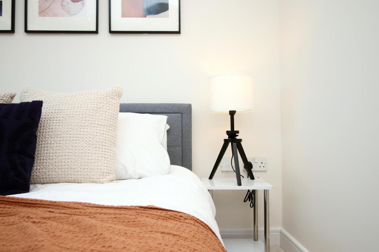 The Skyline - Luxury City Centre Flat With Designated Parking Cardiff Buitenkant foto